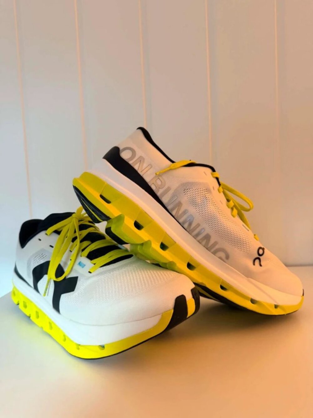 Men’s On Cloud Running Shoes White Yellow US 10.5